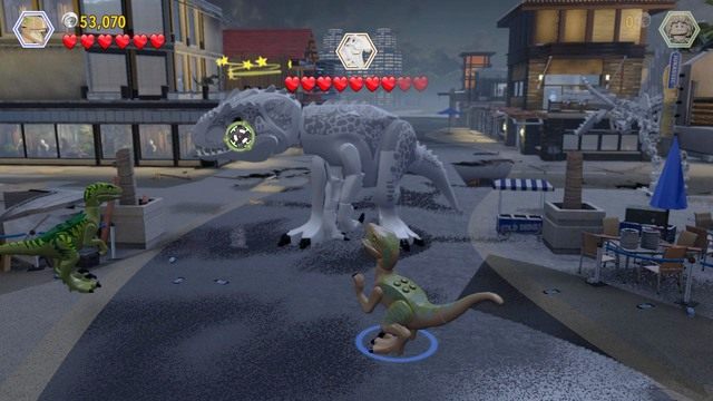Z rozsypanych klocków stwórz drugą część broni i skorzystaj z niej - Wielkie starcie | Jurassic World - opis przejścia - LEGO Jurassic World - poradnik gry