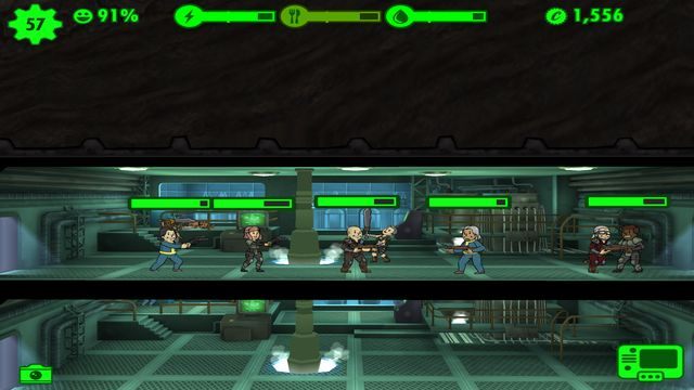 Pokój pełen dobrze uzbrojonych mieszkańców skutecznie stawi czoła łupieżcom. - Ataki łupieżców | Podstawy rozgrywki w Fallout Shelter - Fallout Shelter - poradnik do gry