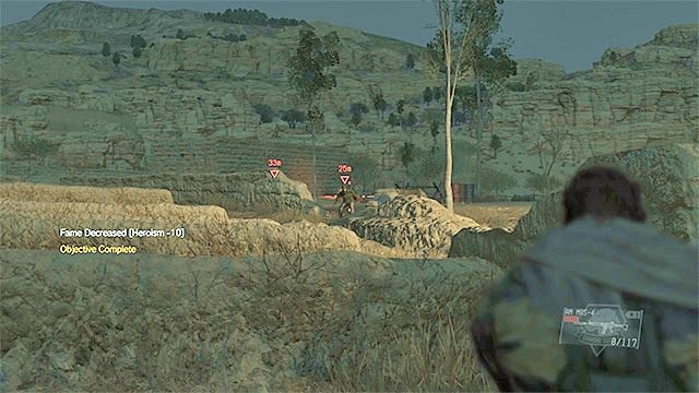 Polegaj na zasłonach lub kładź się na ziemi żeby być trudniejszym celem - Ogólne porady odnośnie staczania walk | Bezpośrednie konfrontacje z oddziałami wroga - Metal Gear Solid V: The Phantom Pain - poradnik do gry