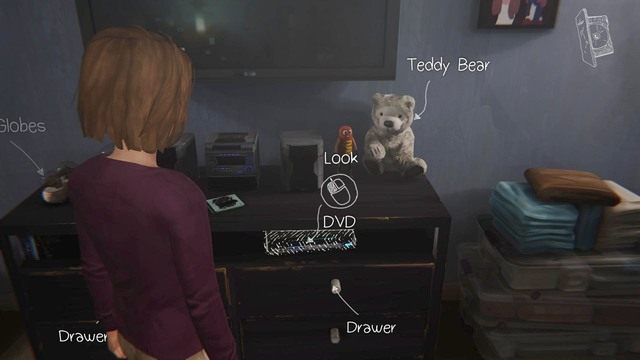 Chloe zaproponuje żebyście razem pooglądali film - Life is Strange: Dark Room, Rozdział 1 - solucja, opis przejścia - Life is Strange - poradnik do gry