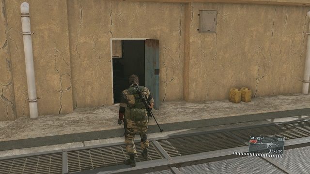 Budynek, w którym znajduje się plan. - Opisy misji (Side-Ops) 1-10 | Poboczne misje | Solucja Metal Gear Solid V - Metal Gear Solid V: The Phantom Pain - poradnik do gry