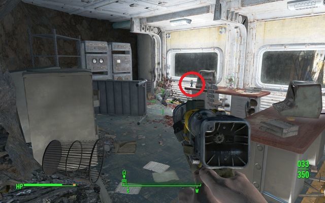 Figurka Nauka, znajdziesz ją w pomieszczeniu na końcu korytarza znajdującego się naprzeciwko schodów do nadzorcy - Krypta 75 (Gimnazjum w Malden) | Solucja Fallout 4 - Fallout 4 - poradnik do gry