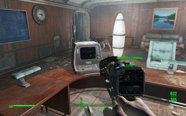 Komputer nadzorcy - główny cel zadania, otwiera także drzwi, gdzie znajduje się magazyn - Krypta 75 (Gimnazjum w Malden) | Solucja Fallout 4 - Fallout 4 - poradnik do gry