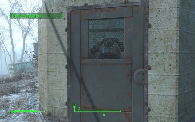 Zamknięty dron zostaje aktywowany, gdy wejdziesz do magazynu. Postaw wcześniej miny przed drzwiami - Ośrodek szkoleniowy Gwardii Narodowej | Malden - Sektor 2 | Mapy Fallout 4 - Fallout 4 - poradnik do gry