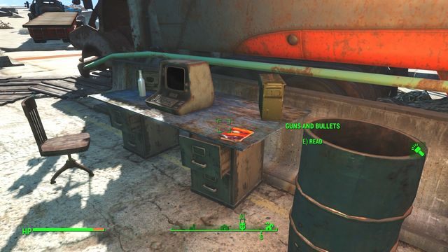 Na autostradzie stoją dwie półki wypełnione po brzegi jedzeniem - Ruiny Quincy | Południowy Boston - Sektor 9 | Mapy Fallout 4 - Fallout 4 - poradnik do gry