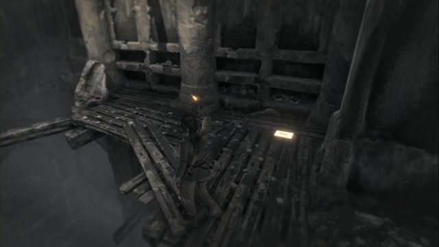 Z obozu Komnata Archiwów przejdź przez wąskie przejście w skałach, w stronę wejścia do lokacji - Dokumenty | Podtopione archiwa | Skarby i sekrety w Rise of the Tomb Raider - Rise of the Tomb Raider - poradnik do gry