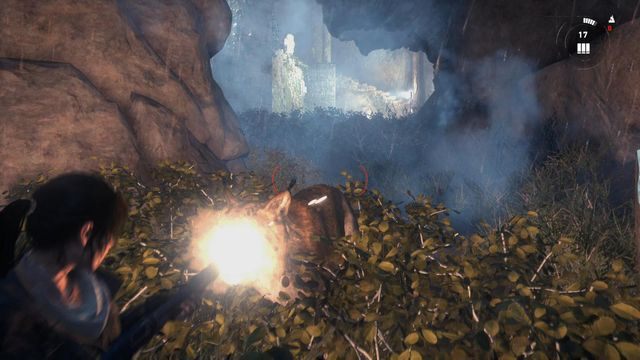 W pobliżu obozu grasuje ryś, więc strzelba w pogotowiu, i bądź gotowy na odparcie ataku tego groźnego zwierzęcia - Rise of the Tomb Raider: Przejdź przez okupowaną wioskę, aby dotrzeć do klasztoru - Rise of the Tomb Raider - poradnik do gry