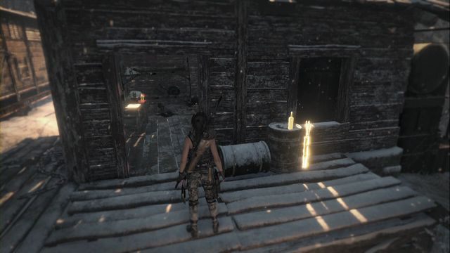 W budynku znajdującym się na wprost bramy, za ciężarówką - Dokumenty | Kompleks radziecki | Skarby i sekrety w Rise of the Tomb Raider - Rise of the Tomb Raider - poradnik do gry