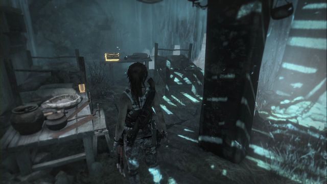 Na parterze budynku, pomiędzy łóżkami - Artefakty | Zaginione miasto | Skarby i sekrety w Rise of the Tomb Raider - Rise of the Tomb Raider - poradnik do gry