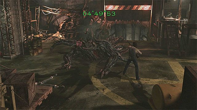 Wykorzystaj to, że początkowo królową mogą jeszcze atakować obie postacie - Boss 7 - Queen Leech (Królowa pijawek) - drugie starcie | Walki z bossami - Resident Evil Zero HD - poradnik do gry