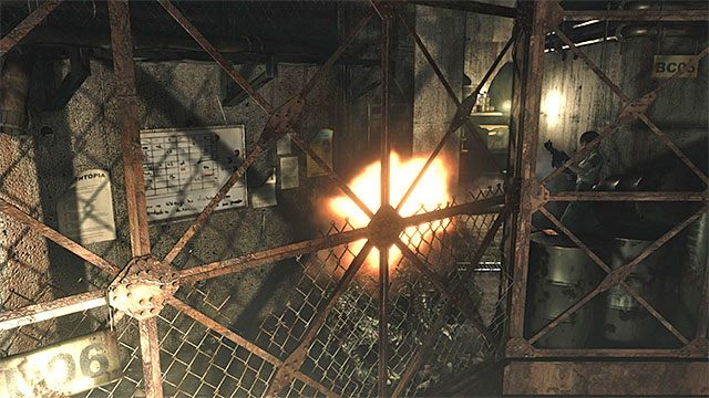 Na balkoniku wpadniesz na łowcę - Opuszczenie fabryki | Fabryka | Resident Evil Zero HD - Resident Evil Zero HD - poradnik do gry