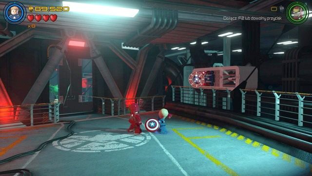 Pierwsz żeton znajdziesz w drugim pomieszczeniu podczas ucieczki przed Hulkiem - Postacie | Chaos na Hellicarrierze - sekrety | LEGO Marvels Avengers - LEGO Marvels Avengers - poradnik do gry