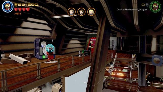 Wleć dowolną postacią na pierwsze piętro i podejdź do widocznego na obrazku sejfu - Minizestawy | Bez sznurków nie jest źle - sekrety | LEGO Marvels Avengers - LEGO Marvels Avengers - poradnik do gry