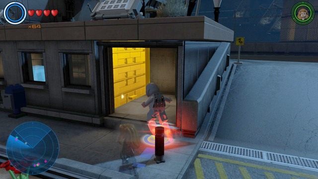 Kolejny żeton postaci znajdziesz w widocznym na obrazku pomieszczeniu - Postacie | Baza S.H.I.E.L.D. - sekrety | LEGO Marvels Avengers - LEGO Marvels Avengers - poradnik do gry