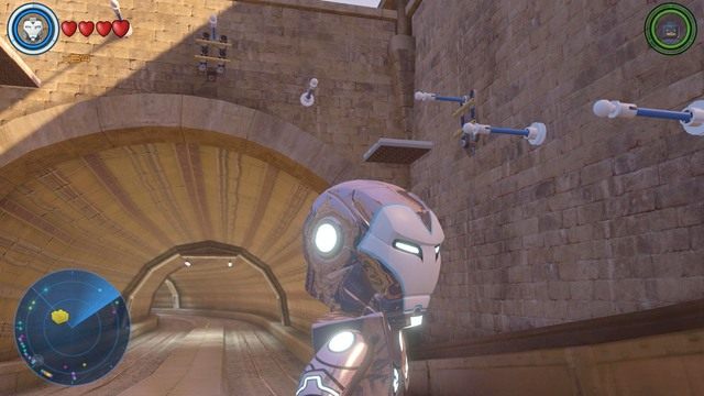 W centralnej części znajdziesz tunel dla pociągów - Złote klocki | Południowy Manhattan - sekrety | LEGO Marvels Avengers - LEGO Marvels Avengers - poradnik do gry