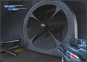 Dotrzesz w końcu do punktu widokowego, gdzie też znajdziesz niebieski przełącznik - Desolation | Hell | Unreal II The Awakening - Unreal II: The Awakening - poradnik do gry