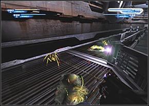 Wyjdź na wyższe piętro i zajmij się zwalczaniem narośli - miotacz ognia lub shotgun jest optymalnym rozwiązaniem - Desolation | Hell | Unreal II The Awakening - Unreal II: The Awakening - poradnik do gry