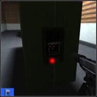 Podejdź do środkowego generatora i wciśnij przełącznik - Production Facility - część 3 | Misja 6 w IGI 2 Covert Strike - IGI 2: Covert Strike - poradnik do gry