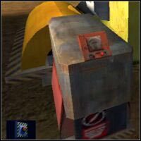 Weź też pistolet Socom (zamień go z posiadanym Desert Eagle) oraz miny - The Airfield - część 3 | Misja 11 w IGI 2 Covert Strike - IGI 2: Covert Strike - poradnik do gry