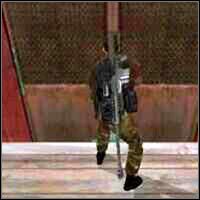 Po wylądowaniu skieruj się do wschodniej ściany świątyni (będąc cały czas na piętrze - The Ancient Temple - część 2 | Misja 16 w IGI 2 Covert Strike - IGI 2: Covert Strike - poradnik do gry