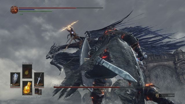 Gdy boss zacznie ostrzeliwać Cię błyskawicami zablokuj na nim kamerę, aby ułatwić sobie wykonanie uniku w odpowiednim momencie. - Bezimienny Król | Bossowie w Dark Souls 3 - Dark Souls III - opis przejścia i sekrety