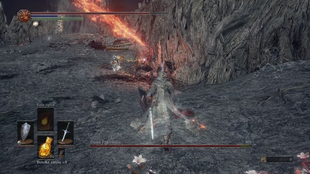 Najgroźniejszy atak to zamachy wielkim mieczem, zakończone wbiciem go w ziemię. - Dusza Pogorzelisk | Bossowie w Dark Souls 3 - Dark Souls III - opis przejścia i sekrety
