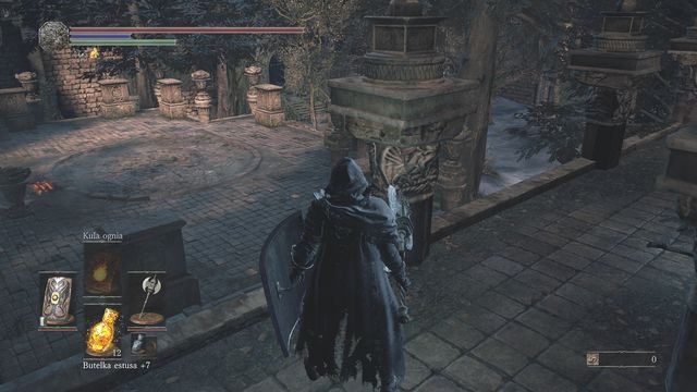 Schody na których znajdziesz jeden z przedmiotów, a pod nimi kolejny. - Ogród Zatraconego Króla | Opis przejścia Dark Souls 3 - Dark Souls III - opis przejścia i sekrety