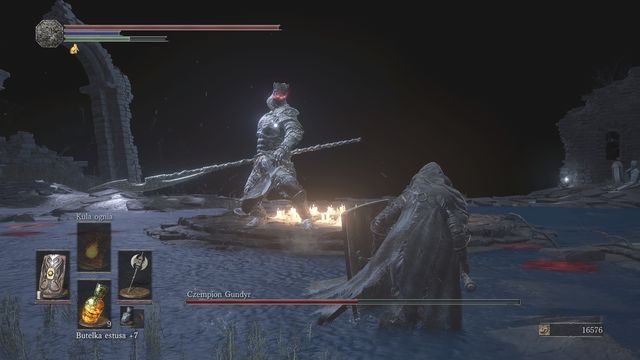 Czempion sygnalizuje swoje ataki, np. przez trzymanie broni z boku, przygotowując uderzenie od góry. - Czempion Gundyr | Bossowie w Dark Souls 3 - Dark Souls III - opis przejścia i sekrety