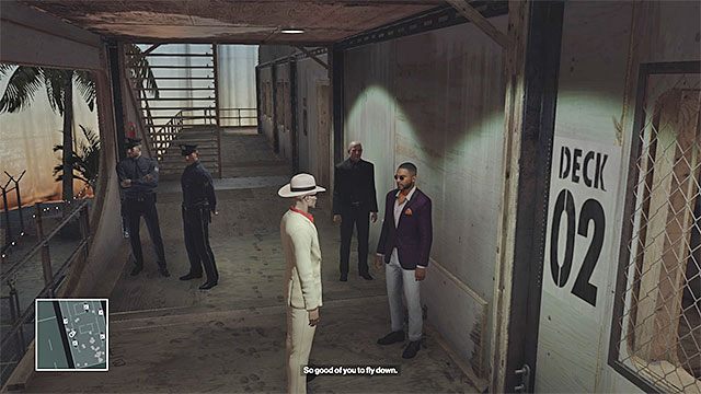 Porozmawiaj z Ritterem podając się za Norfolka i dotrzyj wraz z nim do jego kwatery - Zamordowanie Rittera | Swobodny trening | Solucja Hitman - Hitman - poradnik do gry
