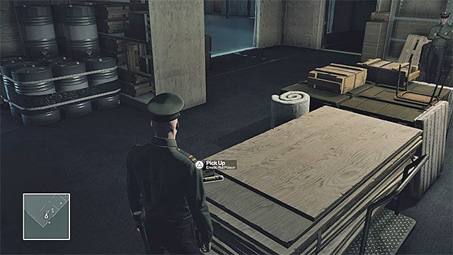 Truciznę odnajduje się w trzech różnych miejscach na terenie lotniska - Przebrania i ważne przedmioty | Egzamin końcowy | Solucja Hitman - Hitman - poradnik do gry