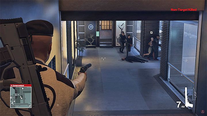 Powróć z karabinem w pobliże apartamentu Yuki Yamazaki i zaczekaj aż Yuki również zjawi się w tym miejscu - Zamordowanie Yuki Yamazaki | Solucja Hitman - Hitman - poradnik do gry
