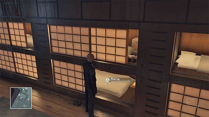 Pilot do neuroczipa leży na jednym z łóżek - Zamordowanie Ericha Sodersa | Hokkaido - Situs Inversus | Solucja Hitman - Hitman - poradnik do gry
