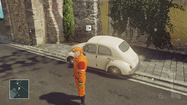 Samochód zaparkowany jest niedaleko wejścia do posiadłości Caruso - Hitman: Opuszczenie obszaru misji, Sapienza - Świat Jutra | Solucja - Hitman - poradnik do gry