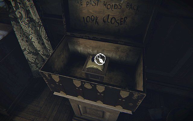 Krok pierwszy - wspomnienie uruchamia pierścionek znaleziony w skrzyni odblokowanej za pomocą sekwencji cyfr - Echa z przeszłości | Sekrety Layers of Fear - Layers of Fear - poradnik do gry