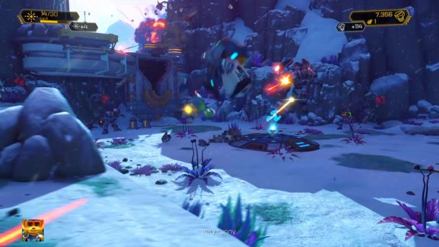 W tym miejscu czeka cię intensywne starcie z wrogiem. - Ratchet & Clank: Planeta Batalia - solucja, opis przejścia, wszystkie zadania - Ratchet & Clank - poradnik do gry