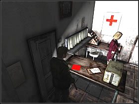 W rogu pokoju znajdziesz maszynę do pisania, a obok niej kilka kartek papieru - Brookhaven Hospital - Część 1 | Silent Hill 2 - Silent Hill 2 - poradnik do gry