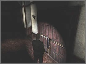 Możesz skorzystać z [Punktu zapisy gry] znajdującego się na krześle, w rogu sali - Lake View Hotel - Część 1 | Silent Hill 2 - Silent Hill 2 - poradnik do gry