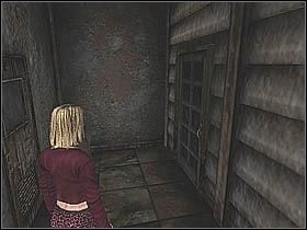 W głównym pomieszczeniu na rogu baru zobaczysz [Chinese Cleaver] - Bonusowy Scenariusz [Born From a Wish] - Część 1 | Silent Hill 2 - Silent Hill 2 - poradnik do gry