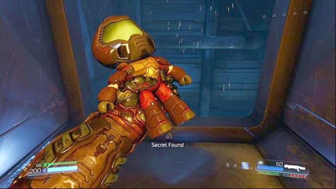 Na jego końcu jest amunicja do BFG, a w połowie znajduje się przejście do wnętrza budynku oraz kolekcjonerska figurka (Pan Quake) - Centrum przetwarzania VEGI | Sekrety | Doom - Doom - poradnik do gry