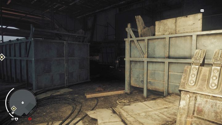 Po prawej stronie kontenera znajdziesz dwa składy pokazane na obrazku - Sabotaż | Opis przejścia - Homefront: The Revolution - poradnik do gry