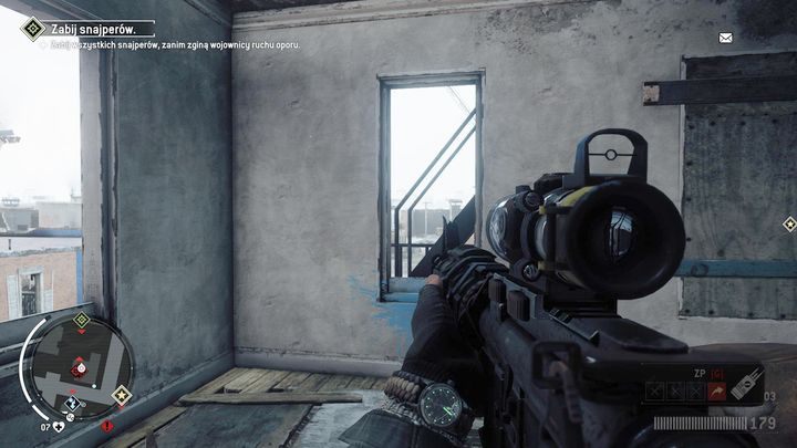 W tym samym pokoju znajdziesz rozbite okno i schody, którymi dostaniesz się wyżej - Czerwona strefa Holloway | Punkty kluczowe - Homefront: The Revolution - poradnik do gry