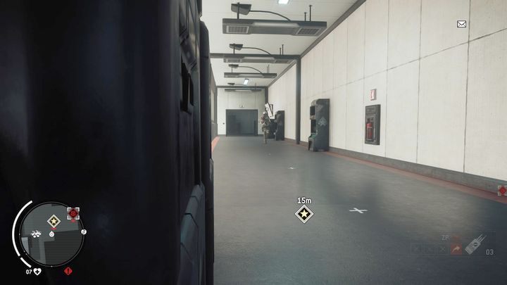 W środku znajdziesz jednego żołnierza patrolującego korytarz - Żółta strefa Ashgate | Punkty kluczowe - Homefront: The Revolution - poradnik do gry
