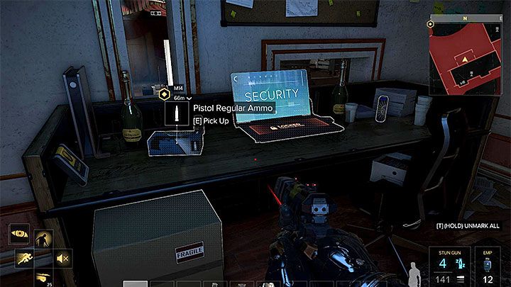 Jeden z komputerów ochrony jest w pomieszczeniu na poziomie 3 - Polowanie na ostatnie wskazówki - zadanie główne | Praga (trzecia wizyta) - Deus Ex: Rozłam Ludzkości - poradnik do gry