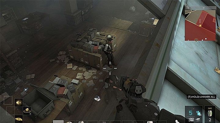 Na zaplecze możesz dotrzeć m.in. przez jedno z okien na dachu - Powrót do formy - zadanie główne | Praga - Zadania główne - Deus Ex: Rozłam Ludzkości - poradnik do gry