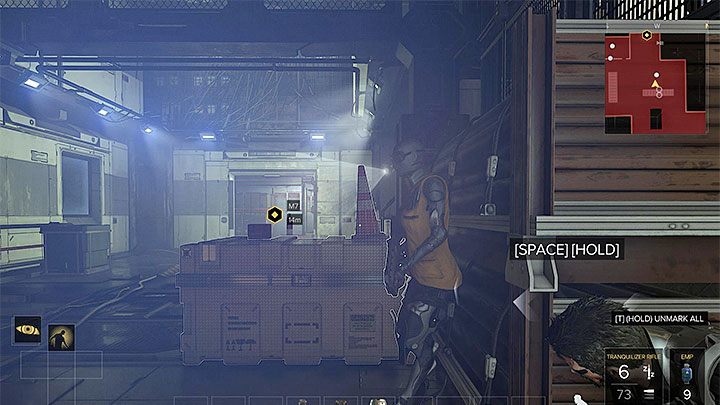 Skorzystanie z głównego przejścia jest utrudniane przez zapory laserowe i kamerę - Cel - Rucker - zadanie główne | Kompleks Utulek | Deus Ex Rozłam Ludzkości - Deus Ex: Rozłam Ludzkości - poradnik do gry