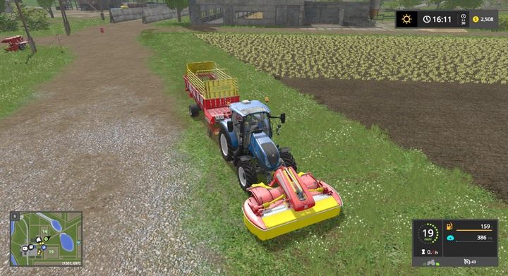 Kosiarka z przyczepą samozbierającą to podstawowy zestaw za niską cenę - Urządzenia do trawy i technologie bel w Farming Simulator 17 | Opis maszyn - Farming Simulator 17 - poradnik do gry