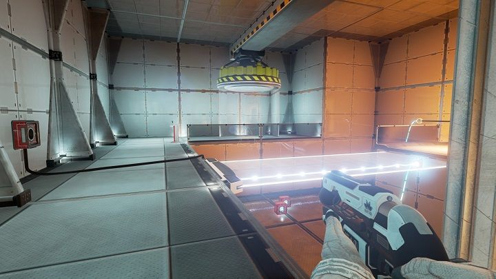 Wchodząc do pomieszczenia zauważamy dwa pojemniki z wiązką energii - Chapter 4 - Opis Przejścia - The Turing Test - poradnik do gry