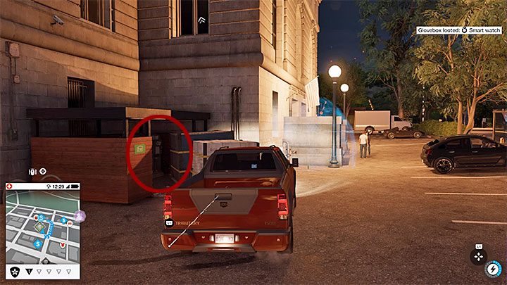 Rozpocznij u podstawy dużego budynku i zlokalizuj pokazany na obrazku mały obszar zasłonięty skrzynkami - Watch Dogs 2: Kluczowe dane 1-12, mapa, sekrety - Watch Dogs 2 - poradnik do gry