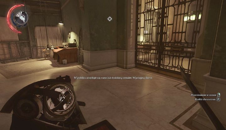 Wejdź pod biurko, by dostać się do sekretnego pomieszczenia. - Eksploracja posiadłości Stiltona | Misja 7 - Pęknięta tafla rzeczywistości - Dishonored 2 - poradnik do gry