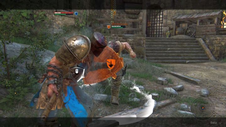 Pogromca może wplatać w ataki Uderzenie Tarczą, co wybija wroga z równowagi i pozwala kontynuować natarcie. - Pogromca (Conqueror) w For Honor - For Honor - poradnik do gry